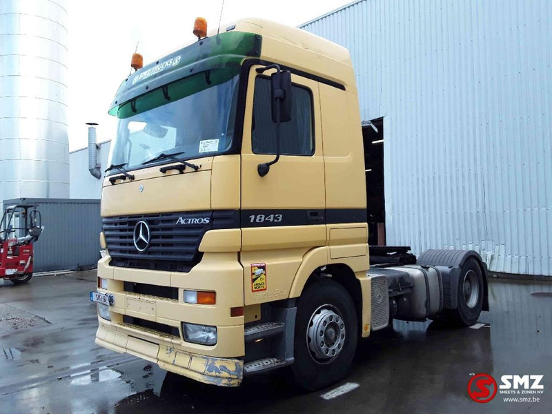 Mercedes-Benz Actros 1843 megaspace 387"km retarder TOPtres - Tractor: foto 3 Mercedes-Benz Actros 1843 megaspace 387"km retarder TOPtres - Tractor: foto 3