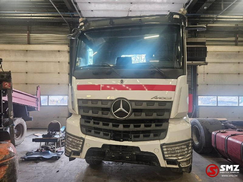 Mercedes-Benz Arocs 2048 ACCIDENT retarder mirrorcam - Tractor: foto 2 Mercedes-Benz Arocs 2048 ACCIDENT retarder mirrorcam - Tractor: foto 2