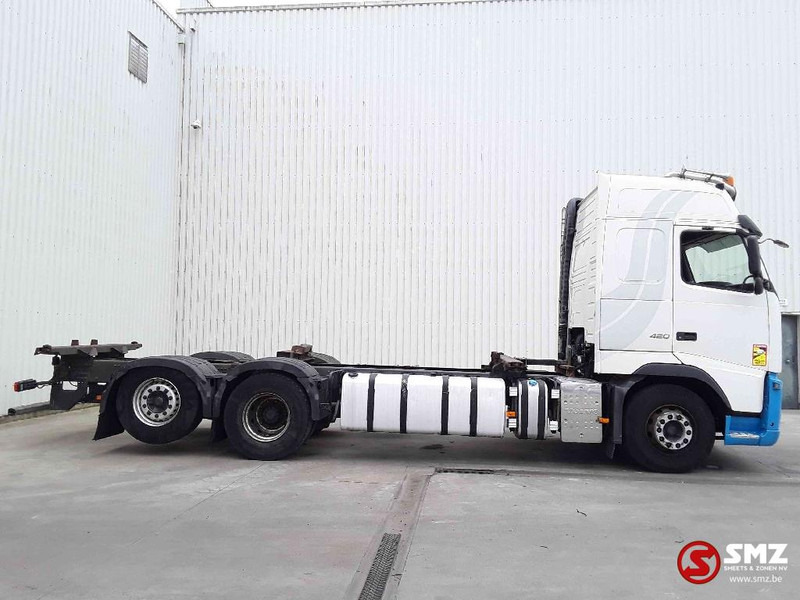 Volvo FH 420 6x2 - Camião transportador de contêineres/ Caixa móvel: foto 4 Volvo FH 420 6x2 - Camião transportador de contêineres/ Caixa móvel: foto 4