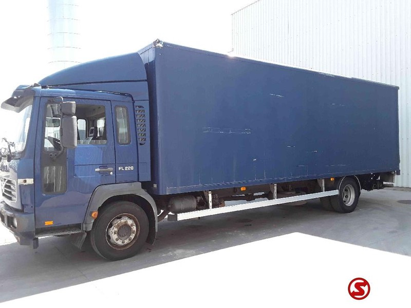 Volvo FL 220 - Camião furgão: foto 5 Volvo FL 220 - Camião furgão: foto 5