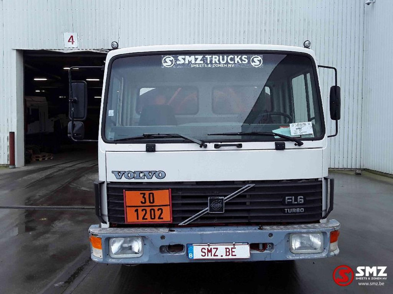 Volvo FL 6 6500l 8500 - Camião cisterna: foto 2 Volvo FL 6 6500l 8500 - Camião cisterna: foto 2