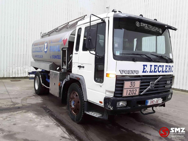 Volvo FL6 9500L - Camião cisterna: foto 1 Volvo FL6 9500L - Camião cisterna: foto 1