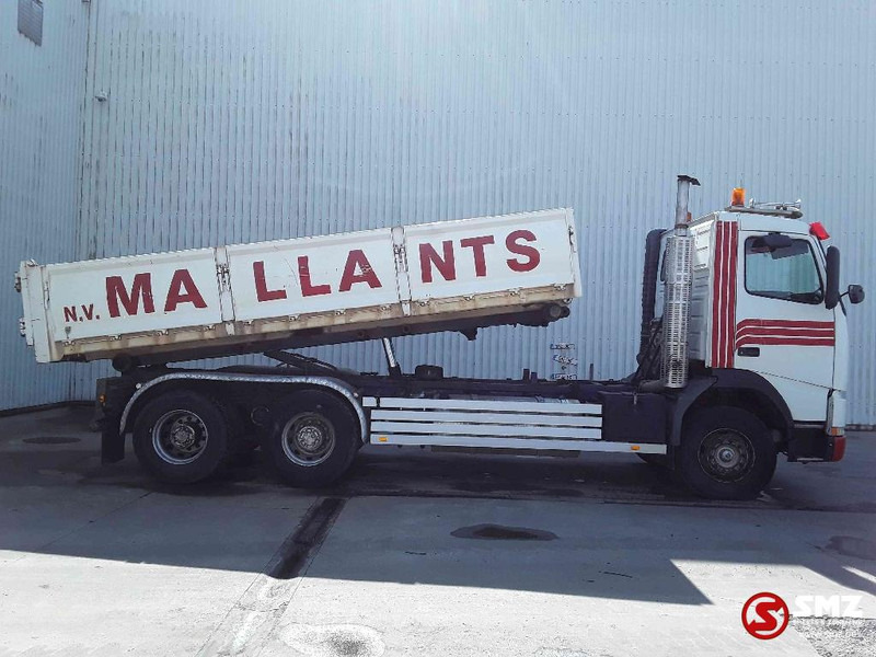 Volvo FM 12 6x4 lames steel big axle - Camião transportador de contêineres/ Caixa móvel: foto 4 Volvo FM 12 6x4 lames steel big axle - Camião transportador de contêineres/ Caixa móvel: foto 4