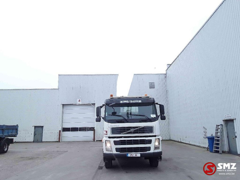 Volvo FM 6x4 - Camião de caixa aberta/ Plataforma, Camião grua: foto 2 Volvo FM 6x4 - Camião de caixa aberta/ Plataforma, Camião grua: foto 2
