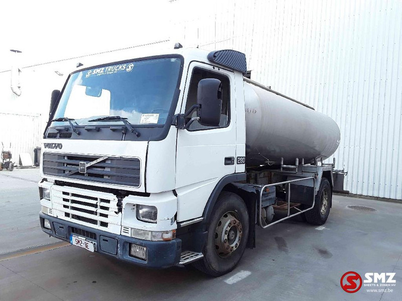 Volvo FM 7 290 lames inox - Camião cisterna: foto 3 Volvo FM 7 290 lames inox - Camião cisterna: foto 3