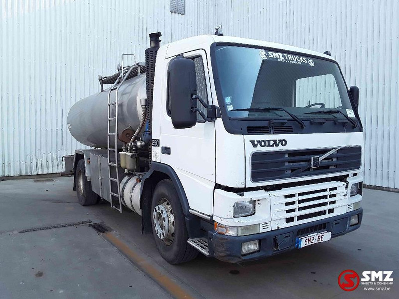 Volvo FM 7 290 lames inox - Camião cisterna: foto 1 Volvo FM 7 290 lames inox - Camião cisterna: foto 1