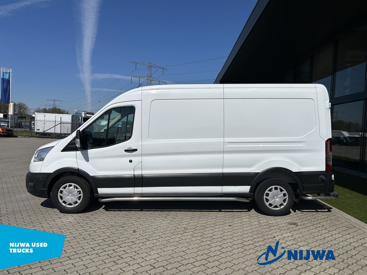 Ford Transit 130 L3H2 Automaat + Achteruitrijcamera - Furgão: foto 5 Ford Transit 130 L3H2 Automaat + Achteruitrijcamera - Furgão: foto 5