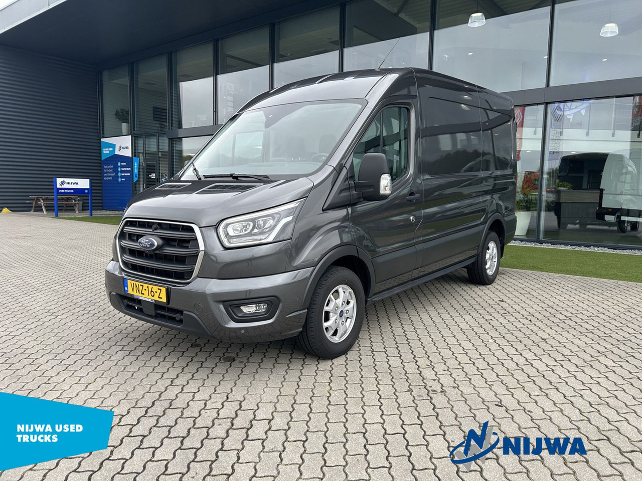 Ford Transit 350 L2H3 Limited Trekhaak + Navigatie - Furgão: foto 1 Ford Transit 350 L2H3 Limited Trekhaak + Navigatie - Furgão: foto 1