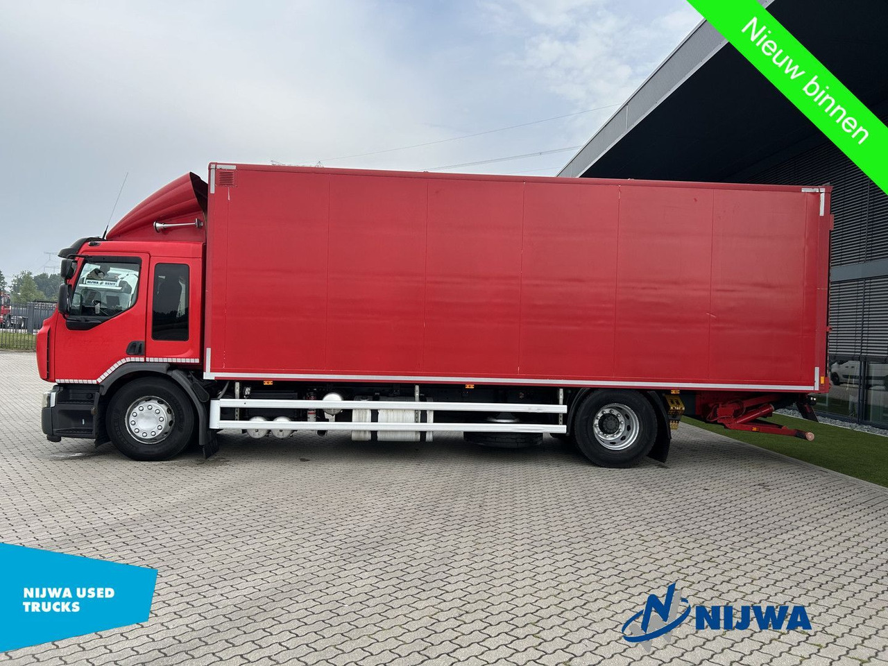 Camião furgão Renault D WIDE 280 4x2 Low mileage + Achtersluitklep: foto 15