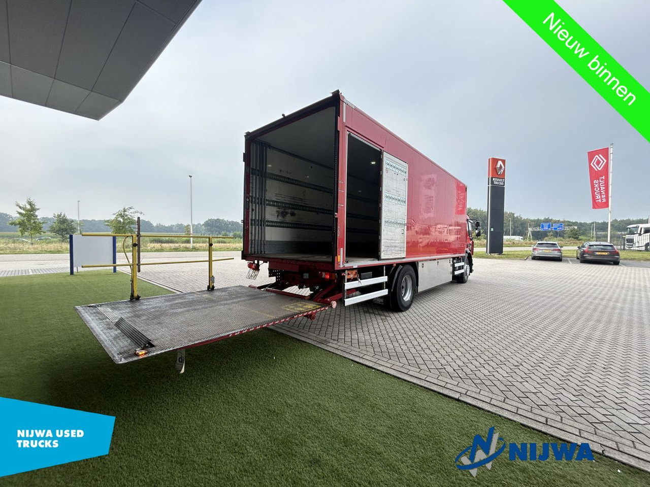 Camião furgão Renault D WIDE 280 4x2 Low mileage + Achtersluitklep: foto 20