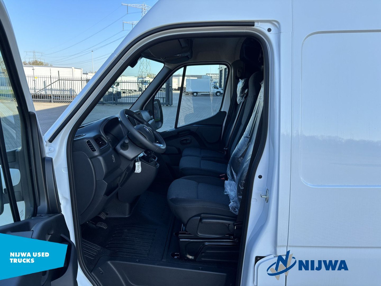 Renault Master 135 L3H2 Parkeersensoren + Cruise control - Furgão compacto: foto 5 Renault Master 135 L3H2 Parkeersensoren + Cruise control - Furgão compacto: foto 5