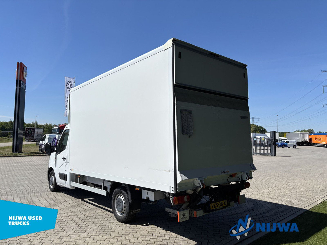 Renault Master T35 145 Laadklep + Airco - Camião chassi: foto 4 Renault Master T35 145 Laadklep + Airco - Camião chassi: foto 4