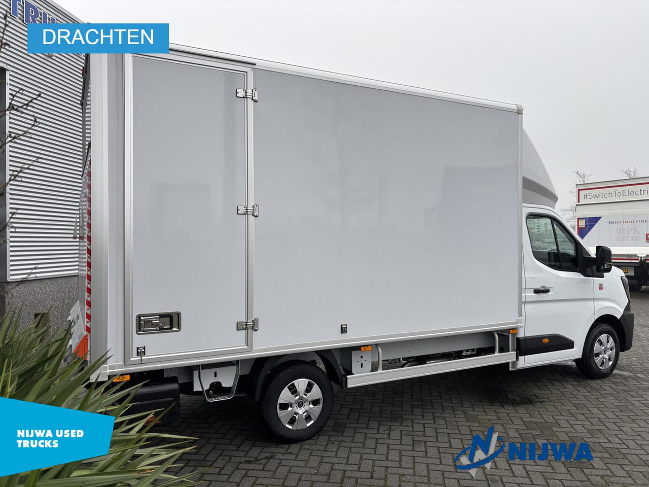 Renault Master T35 150 Navigatie + Laadklep - Carrinha de contentor: foto 4 Renault Master T35 150 Navigatie + Laadklep - Carrinha de contentor: foto 4
