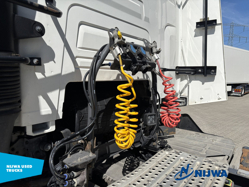 Tractor Renault T 430 4x2 Standkachel + Koelkast: foto 7 Tractor Renault T 430 4x2 Standkachel + Koelkast: foto 7