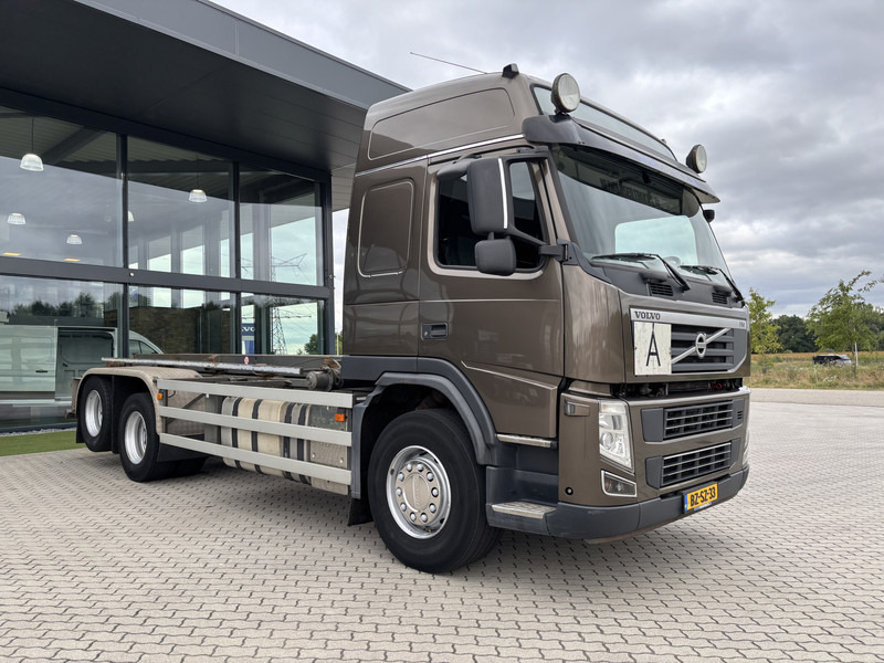 Volvo FM 420 6X2 NCH Kabelsysteem + A-Ride - Camião transportador de contêineres/ Caixa móvel: foto 2 Volvo FM 420 6X2 NCH Kabelsysteem + A-Ride - Camião transportador de contêineres/ Caixa móvel: foto 2