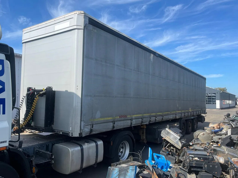 Kögel Schuifzeilen BPW assen - Semi-reboque de lona: foto 2 Kögel Schuifzeilen BPW assen - Semi-reboque de lona: foto 2