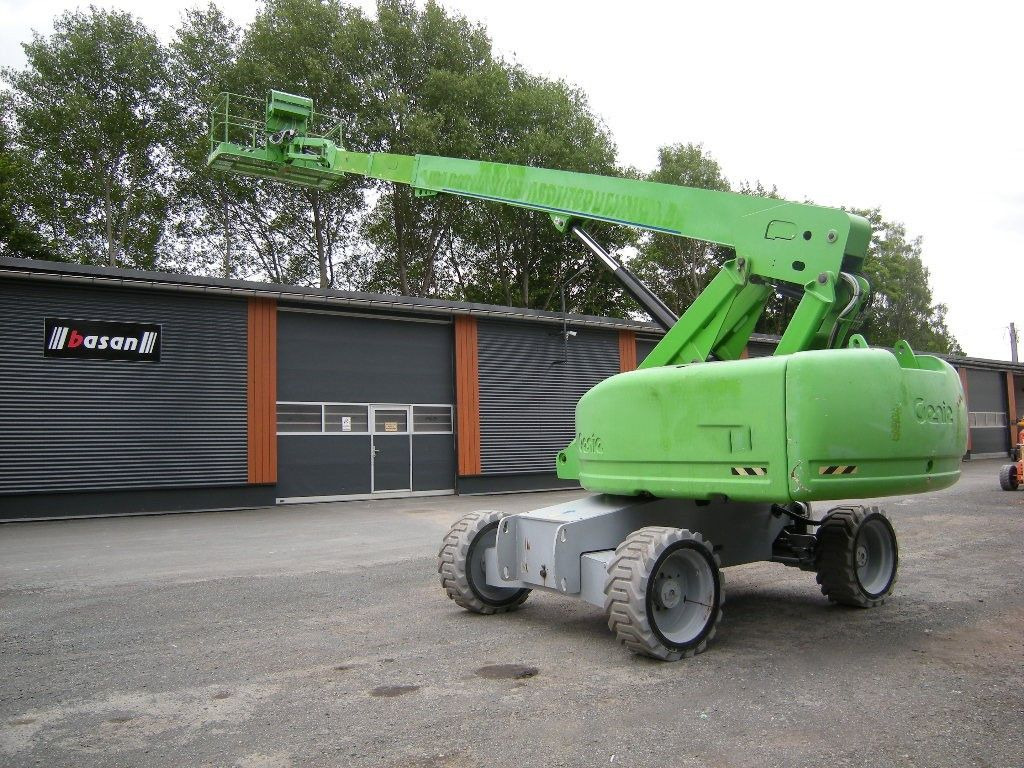 Genie Arbeitsbühne Genie S-65, AH 22 m - Caminhão com plataforma aérea: foto 1 Genie Arbeitsbühne Genie S-65, AH 22 m - Caminhão com plataforma aérea: foto 1