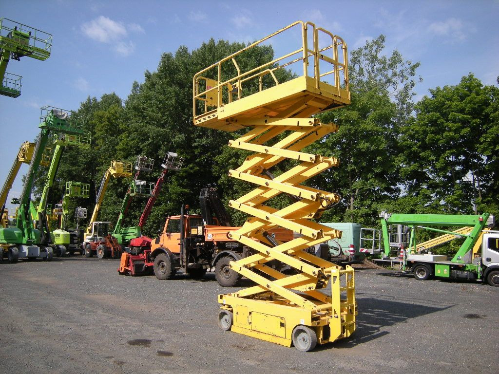 Genie GS 4047 Scherenarbeitsbühne Genie 14 m - Caminhão com plataforma aérea: foto 4 Genie GS 4047 Scherenarbeitsbühne Genie 14 m - Caminhão com plataforma aérea: foto 4