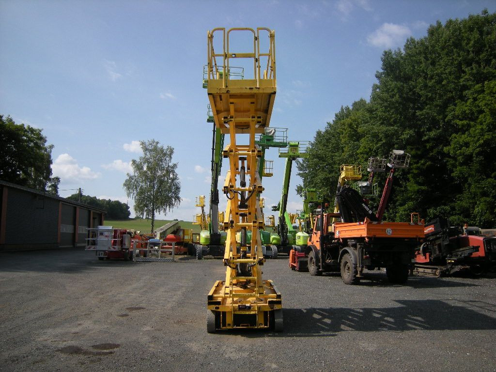Genie GS 4047 Scherenarbeitsbühne Genie 14 m - Caminhão com plataforma aérea: foto 3 Genie GS 4047 Scherenarbeitsbühne Genie 14 m - Caminhão com plataforma aérea: foto 3