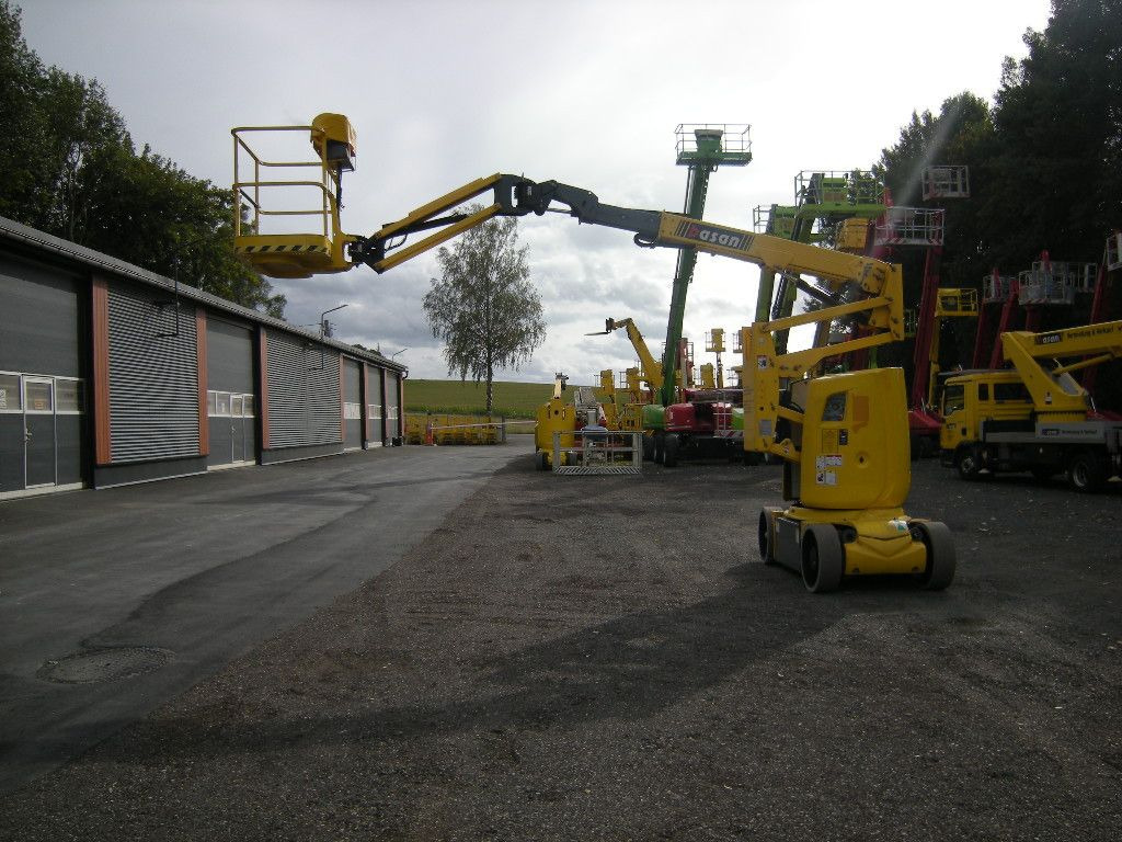 Haulotte HA12CJ+ , AH 12m, Korbarm drehbar - Caminhão com plataforma aérea: foto 4 Haulotte HA12CJ+ , AH 12m, Korbarm drehbar - Caminhão com plataforma aérea: foto 4