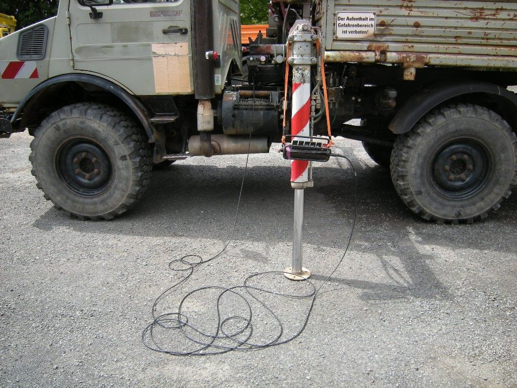 Mercedes-Benz Unimog U1250 mit Kran MKG 105 - Carrinha basculante: foto 5 Mercedes-Benz Unimog U1250 mit Kran MKG 105 - Carrinha basculante: foto 5