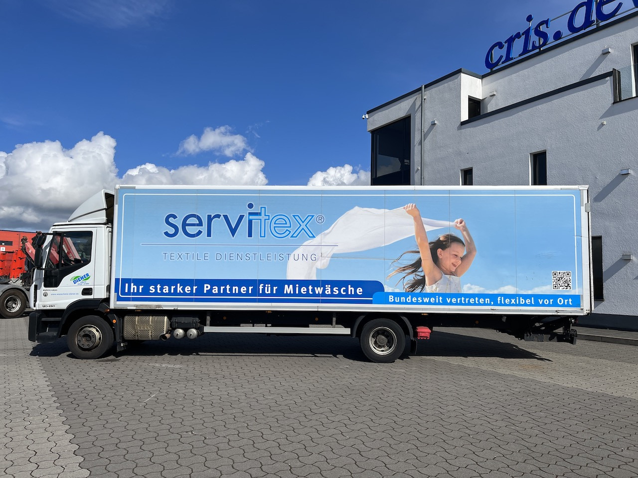 Iveco 120E25 Eurocargo 4x2 Koffer | Ladebordwand - Camião furgão: foto 5 Iveco 120E25 Eurocargo 4x2 Koffer | Ladebordwand - Camião furgão: foto 5