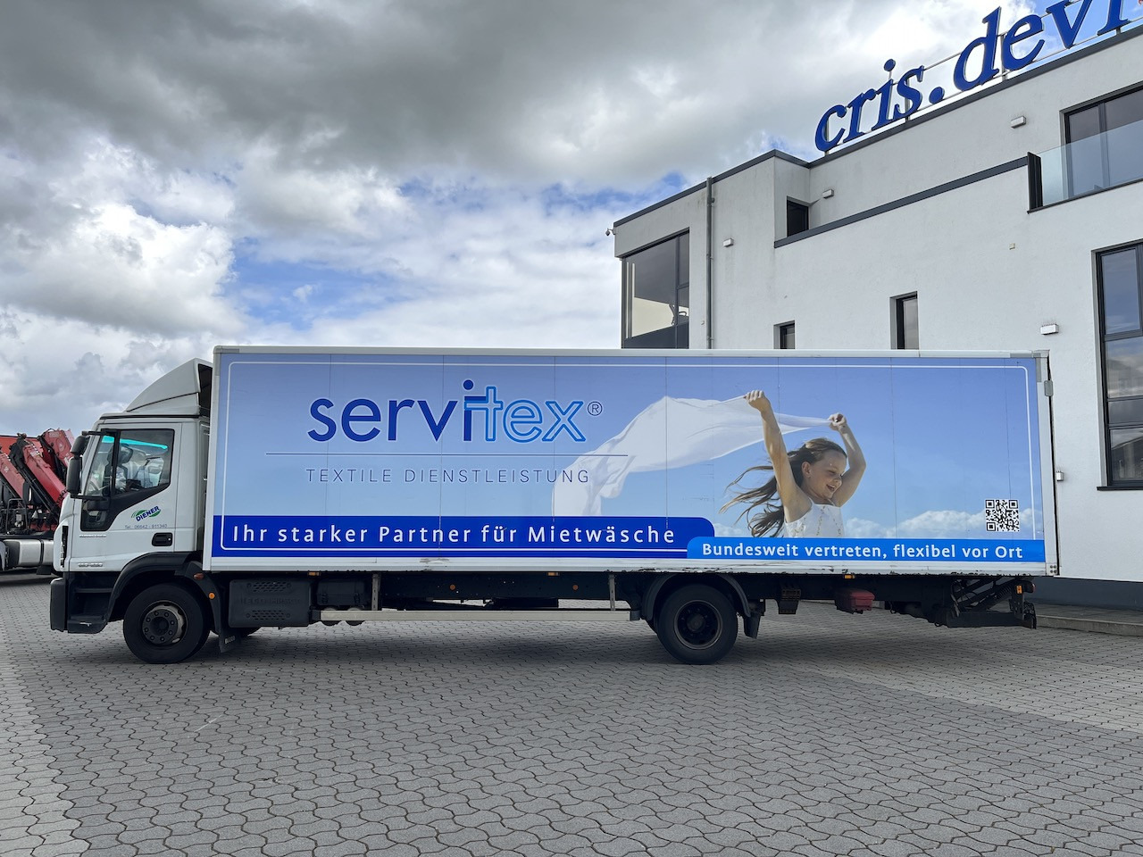 Iveco 120E25 Eurocargo 4x2 Koffer | Ladebordwand - Camião furgão: foto 5 Iveco 120E25 Eurocargo 4x2 Koffer | Ladebordwand - Camião furgão: foto 5