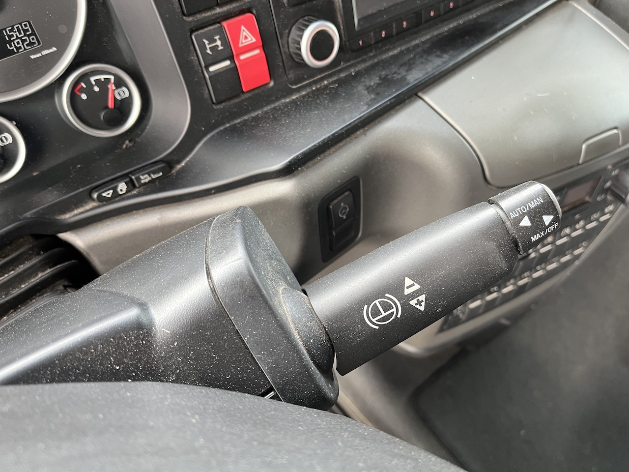 MAN TGX 26.480 6x2 Atlas 145.2 Kran Baustoff AHK - Camião de caixa aberta/ Plataforma, Camião grua: foto 2 MAN TGX 26.480 6x2 Atlas 145.2 Kran Baustoff AHK - Camião de caixa aberta/ Plataforma, Camião grua: foto 2