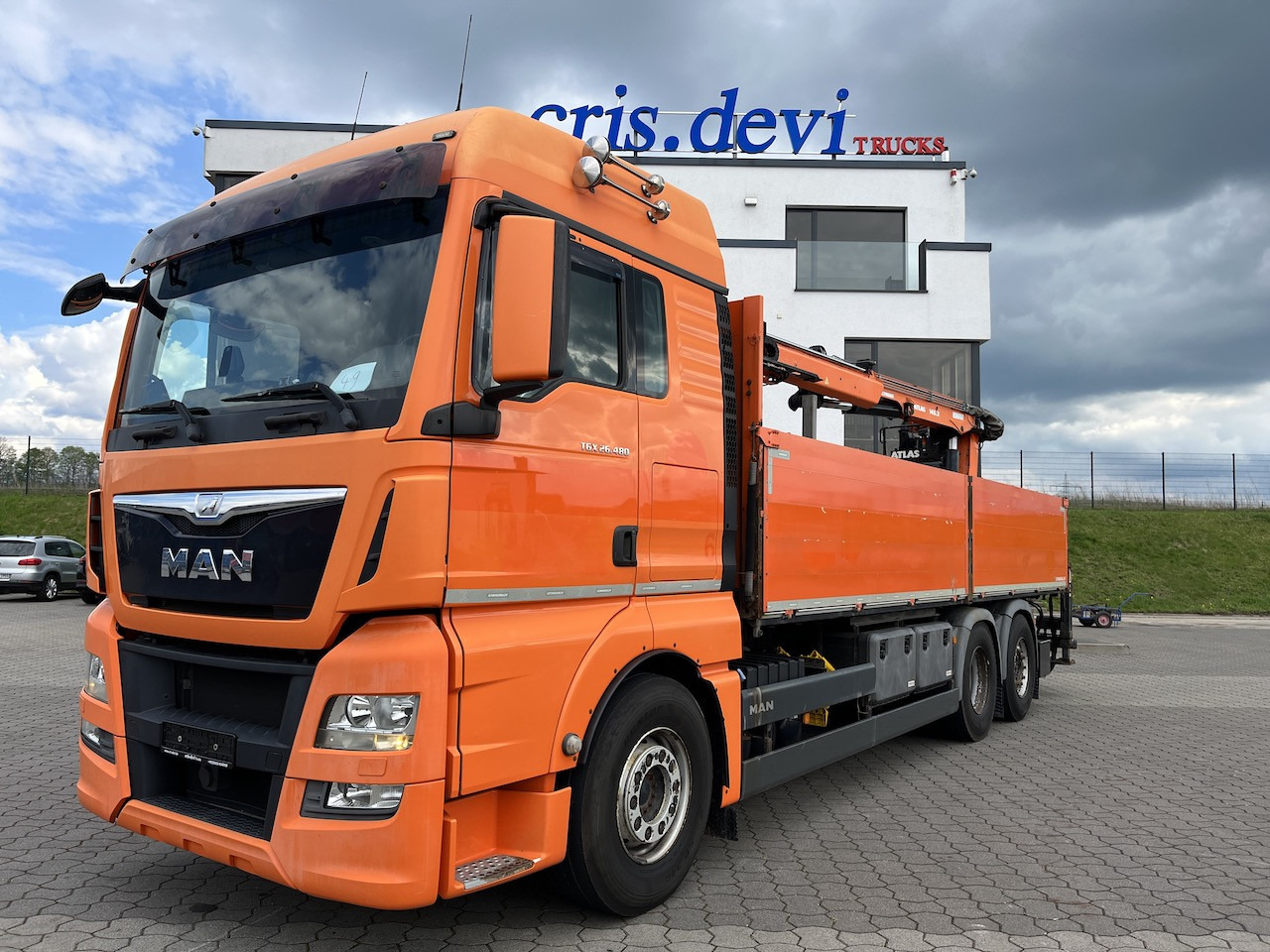 MAN TGX 26.480 6x2 Atlas 145.2 Kran Baustoff AHK - Camião de caixa aberta/ Plataforma, Camião grua: foto 1 MAN TGX 26.480 6x2 Atlas 145.2 Kran Baustoff AHK - Camião de caixa aberta/ Plataforma, Camião grua: foto 1