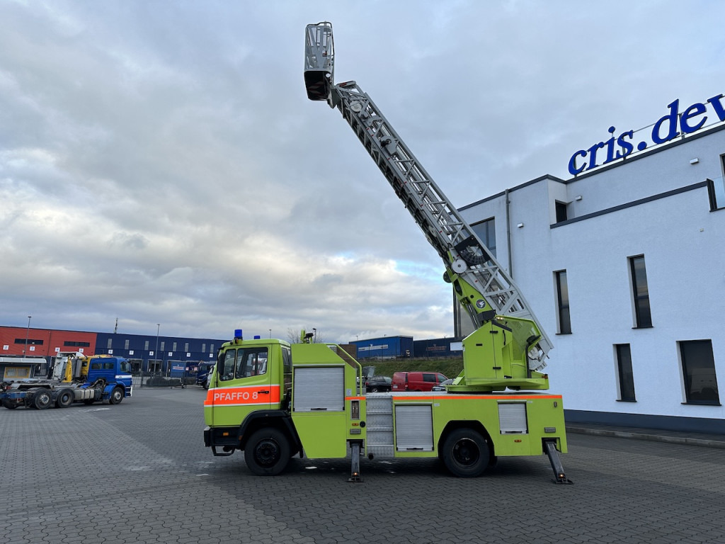 Mercedes-Benz 1224 4x2 Dreh Leiter 25 m Korb Feuerwehr - Caminhão com plataforma aérea: foto 2 Mercedes-Benz 1224 4x2 Dreh Leiter 25 m Korb Feuerwehr - Caminhão com plataforma aérea: foto 2