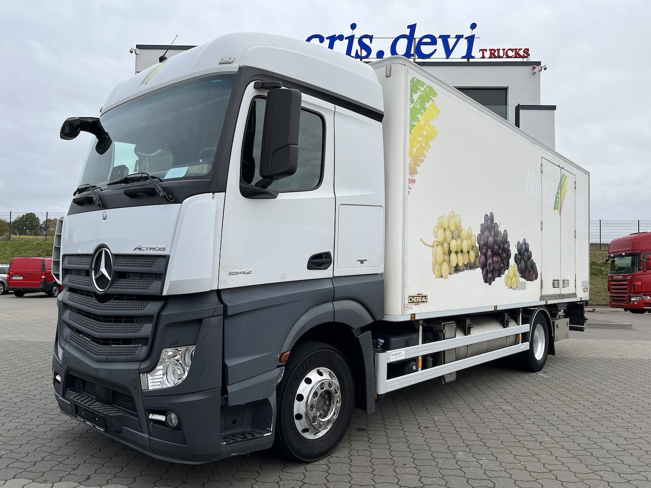Mercedes-Benz 1842 4x2 LBW Kühlung Flüssigstickstoff GAS - Camião frigorífico: foto 1 Mercedes-Benz 1842 4x2 LBW Kühlung Flüssigstickstoff GAS - Camião frigorífico: foto 1
