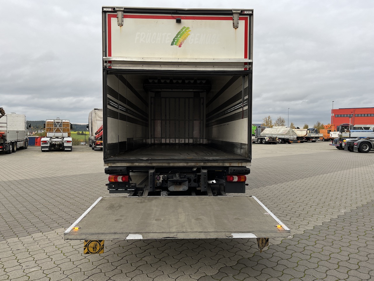 Mercedes-Benz 1842 4x2 LBW Kühlung Flüssigstickstoff GAS - Camião frigorífico: foto 4 Mercedes-Benz 1842 4x2 LBW Kühlung Flüssigstickstoff GAS - Camião frigorífico: foto 4