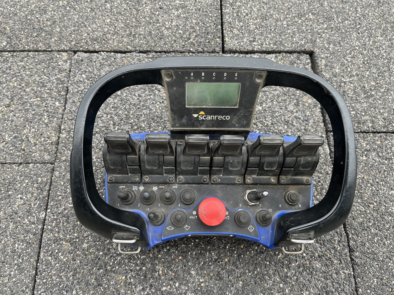 Mercedes-Benz Actros 2545 6x2 Eifer - Atlas 265-A6 Lenk- Liftachse - Camião de caixa aberta/ Plataforma, Camião grua: foto 5 Mercedes-Benz Actros 2545 6x2 Eifer - Atlas 265-A6 Lenk- Liftachse - Camião de caixa aberta/ Plataforma, Camião grua: foto 5