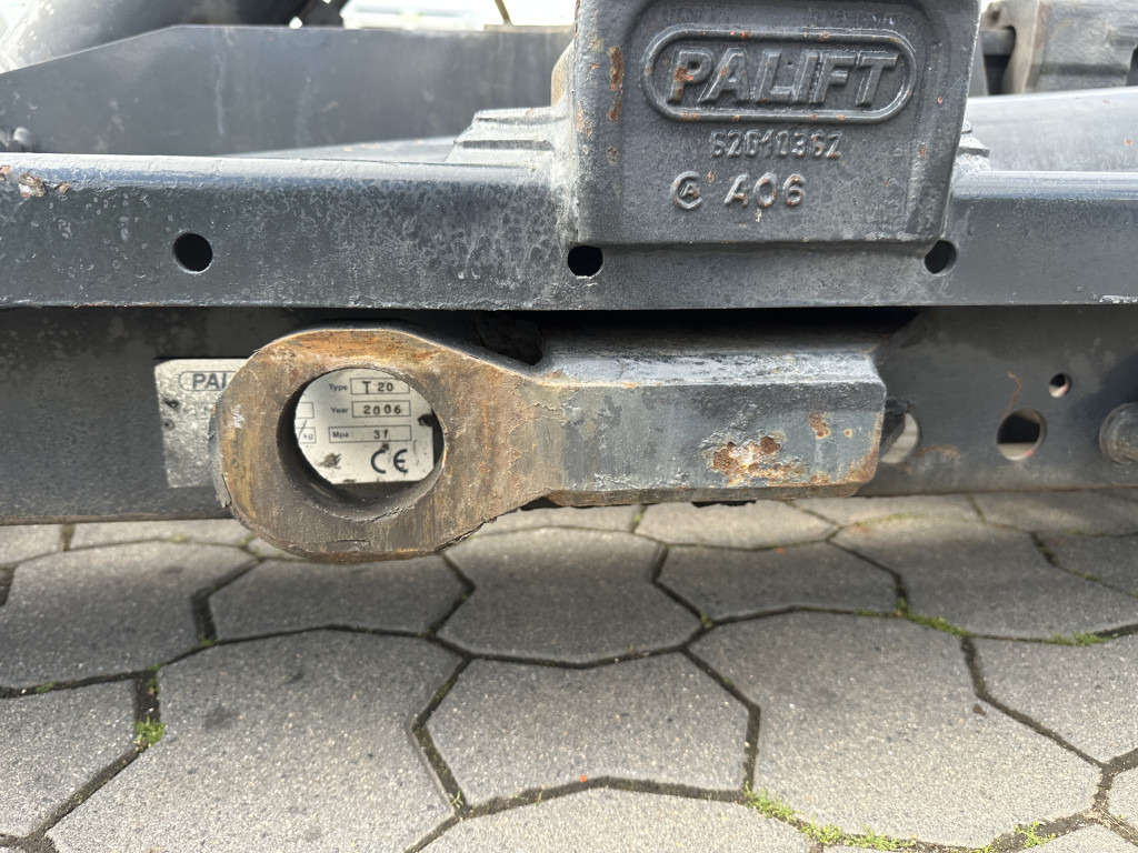 Palfinger PALIFT T 20Schub Knick Abrollkipper - Camião polibenne: foto 3 Palfinger PALIFT T 20Schub Knick Abrollkipper - Camião polibenne: foto 3