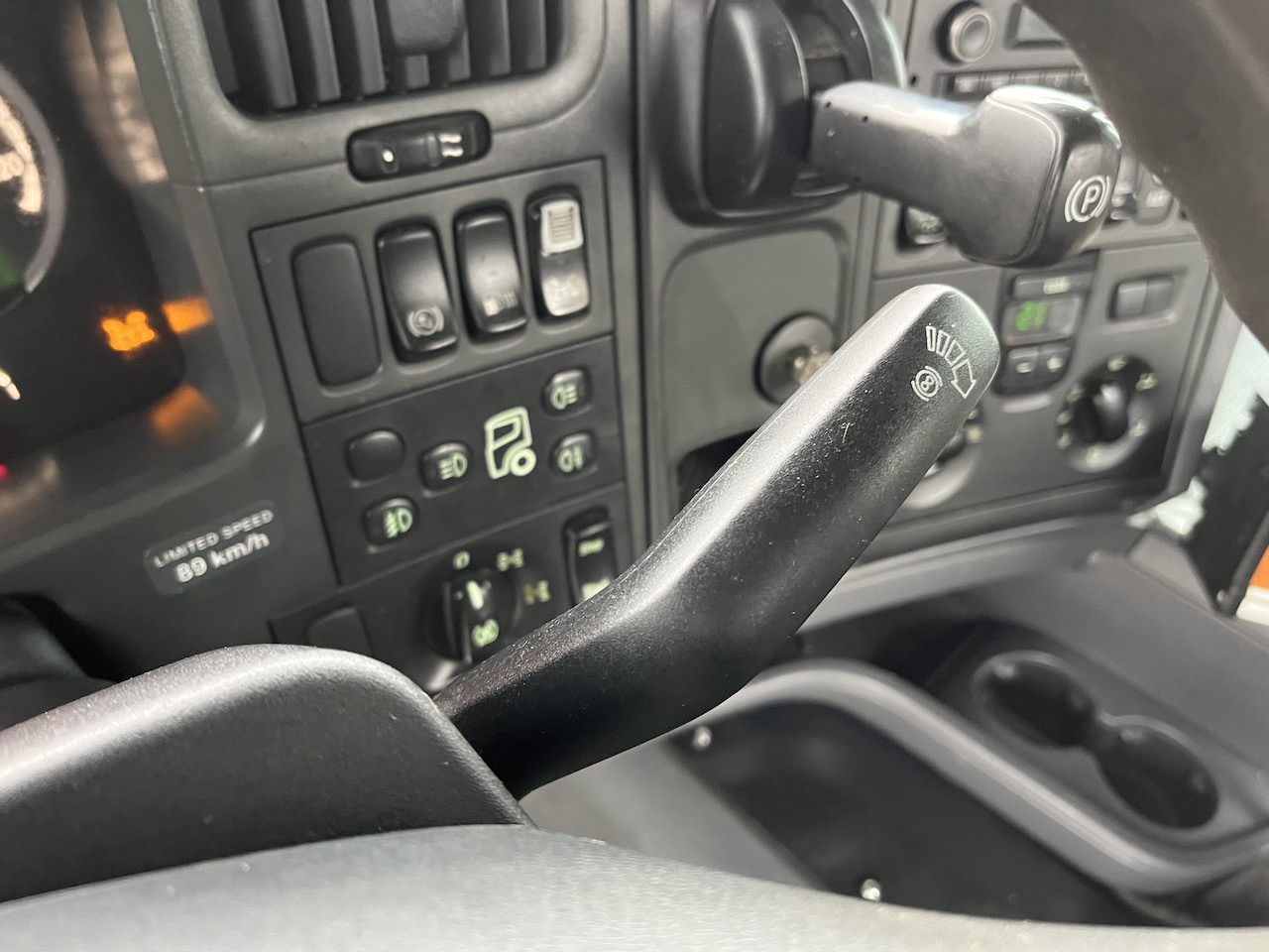 Scania G 450 8x4 Trösch Abrollkipper - Camião polibenne: foto 3 Scania G 450 8x4 Trösch Abrollkipper - Camião polibenne: foto 3