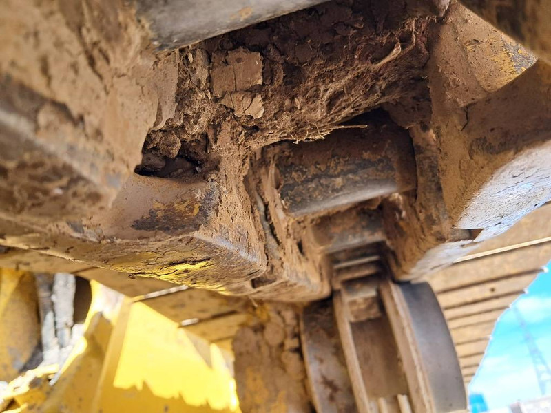 Komatsu D61PXI-24E0 - Buldôzer: foto 2 Komatsu D61PXI-24E0 - Buldôzer: foto 2