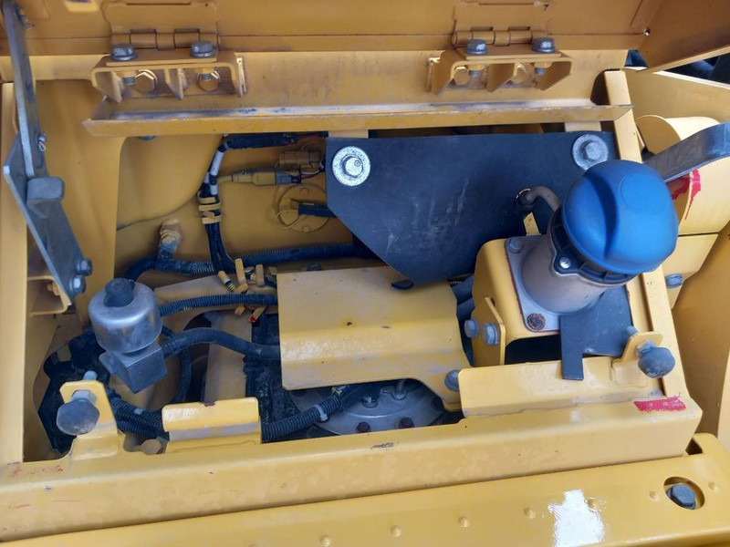 Escavadora de rastos Komatsu PC210LCI-11: foto 20