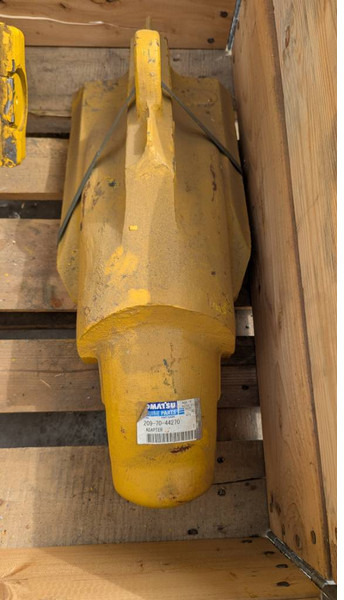 Komatsu PC800 ADAPTER 209-70-44270 K130385CC - Balde para Máquina de construção: foto 1 Komatsu PC800 ADAPTER 209-70-44270 K130385CC - Balde para Máquina de construção: foto 1