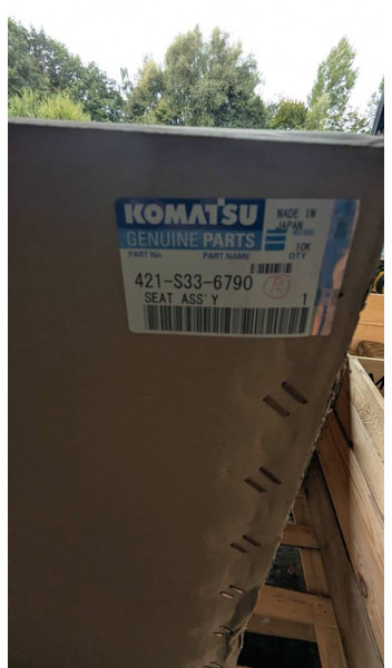 Komatsu WA380-8 SEAT ASS'Y 421-S33-6790 - Cabine e interior para Máquina de construção: foto 2 Komatsu WA380-8 SEAT ASS'Y 421-S33-6790 - Cabine e interior para Máquina de construção: foto 2