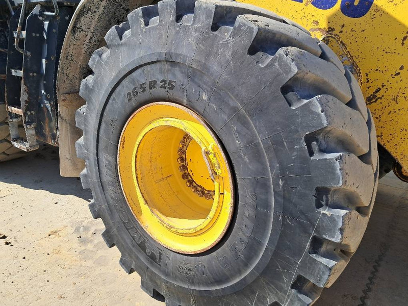 Komatsu WA475-10E0 - Pá carregadora de rodas: foto 5 Komatsu WA475-10E0 - Pá carregadora de rodas: foto 5
