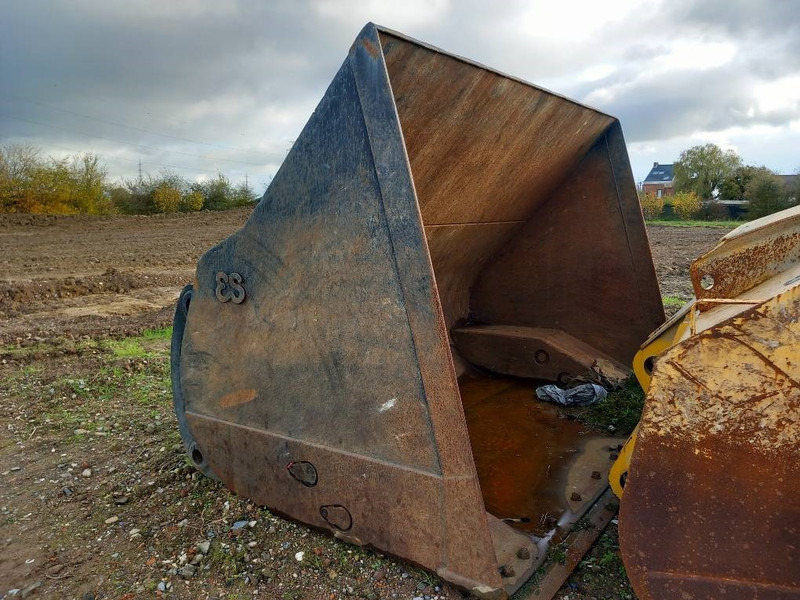 Komatsu WA480-8 - Balde para Máquina de construção: foto 1 Komatsu WA480-8 - Balde para Máquina de construção: foto 1