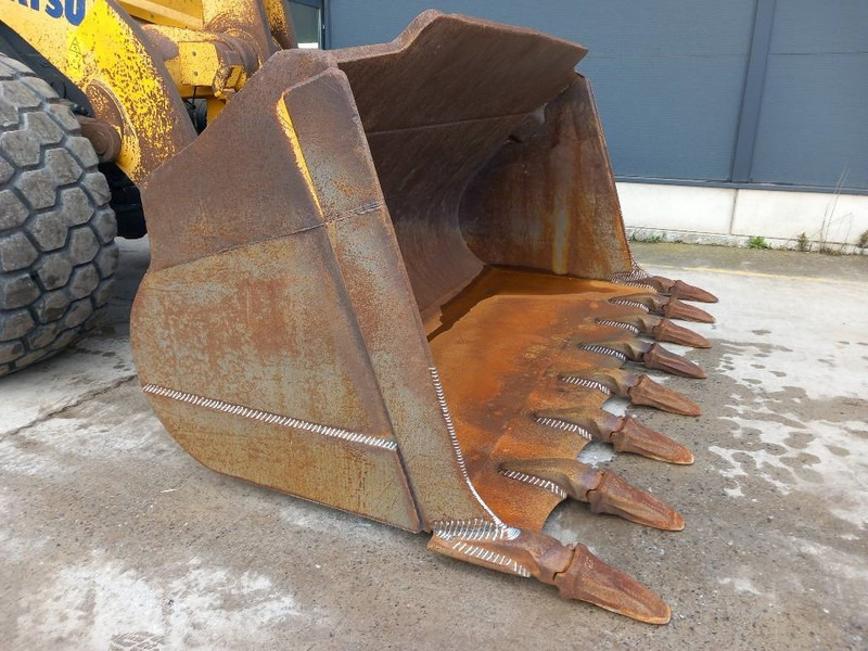 Komatsu WA500-7 - Pá carregadora de rodas: foto 3 Komatsu WA500-7 - Pá carregadora de rodas: foto 3