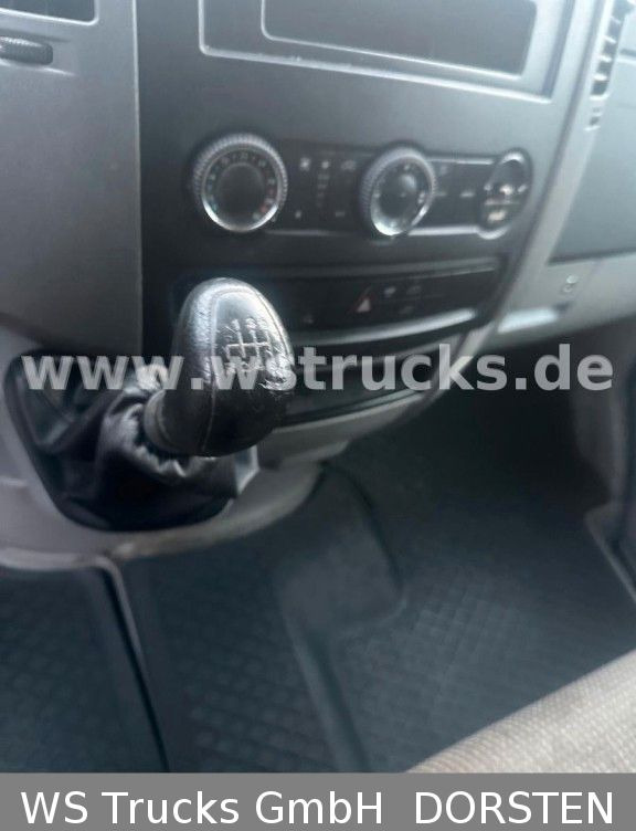 Mercedes-Benz Sprinter II Kasten 216 CDI Hoch/Lang - Automóvel: foto 4 Mercedes-Benz Sprinter II Kasten 216 CDI Hoch/Lang - Automóvel: foto 4