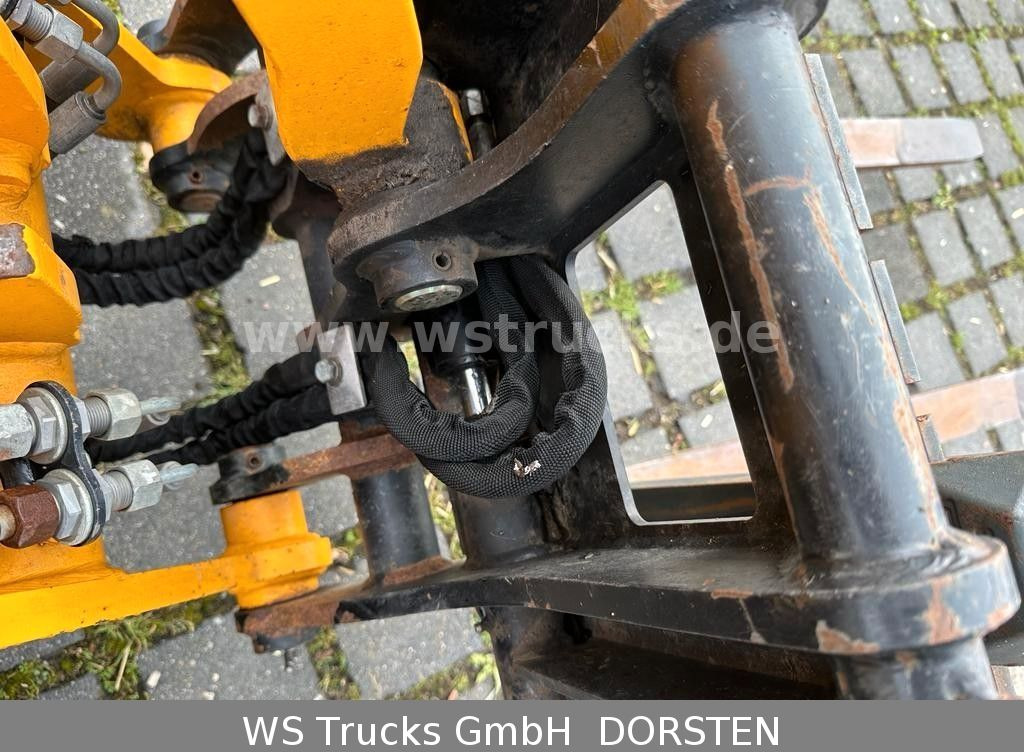 Schäffer 2428 SLT Fahrerschutzkabine , Gabel , Schaufel - Pá carregadora de rodas: foto 2 Schäffer 2428 SLT Fahrerschutzkabine , Gabel , Schaufel - Pá carregadora de rodas: foto 2