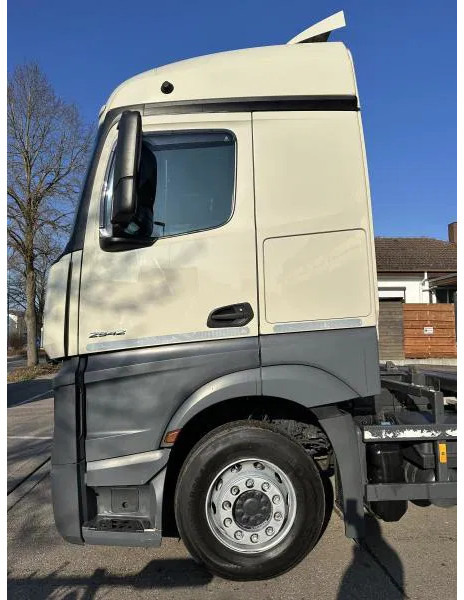 Mercedes-Benz Actros 2542 LL BDF Standard 6x2 LBW - Camião transportador de contêineres/ Caixa móvel: foto 3 Mercedes-Benz Actros 2542 LL BDF Standard 6x2 LBW - Camião transportador de contêineres/ Caixa móvel: foto 3
