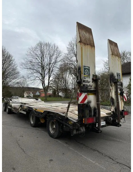 Müller-Mitteltal T4 4-Achs Tieflader Radmulden luftgefedert T4 4-Achs Tieflader Radmulden luftgefedert - Reboque baixa: foto 5 Müller-Mitteltal T4 4-Achs Tieflader Radmulden luftgefedert T4 4-Achs Tieflader Radmulden luftgefedert - Reboque baixa: foto 5