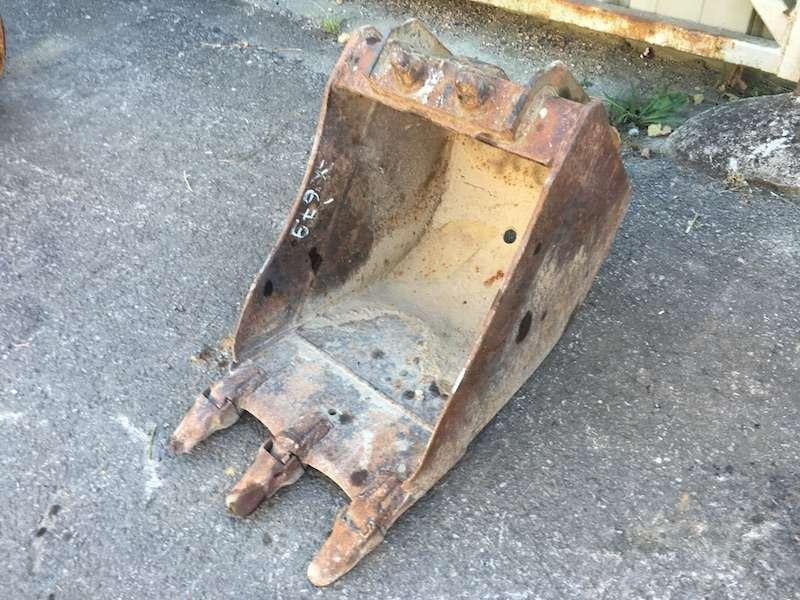 VOLVO 360mm - pelles 2,5 Tonnes - Balde escavadora: foto 1 VOLVO 360mm - pelles 2,5 Tonnes - Balde escavadora: foto 1