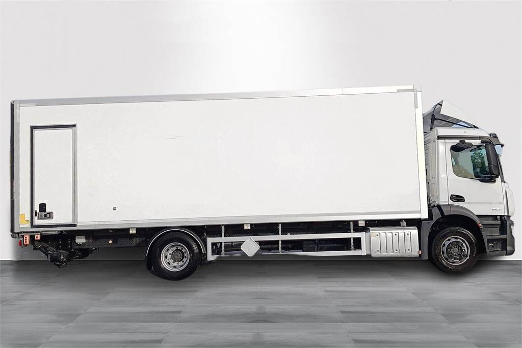 Mercedes-Benz ACTROS 5 SM 1827 L KSA - Camião isotérmico: foto 4 Mercedes-Benz ACTROS 5 SM 1827 L KSA - Camião isotérmico: foto 4