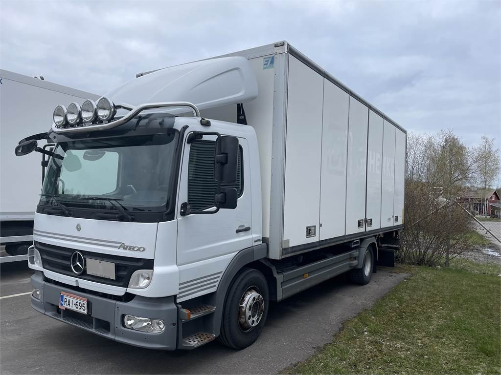 Camião furgão Mercedes-Benz ATEGO 1524L/42: foto 1