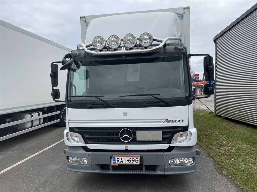 Camião furgão Mercedes-Benz ATEGO 1524L/42: foto 7